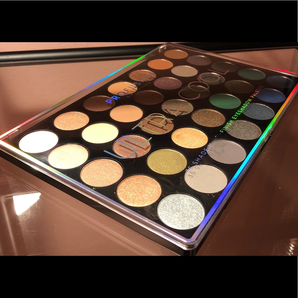 Eyeshadow/ Makeup